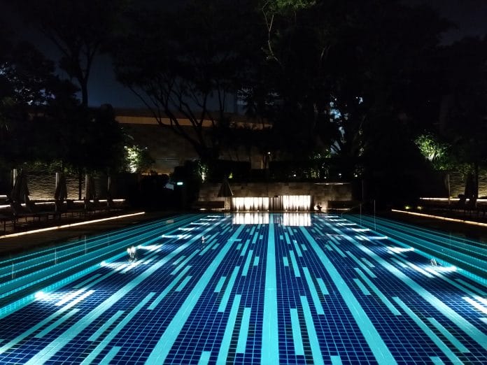 ritz carlton singapore Swimming Pool