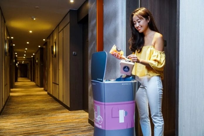 hotel jen robot