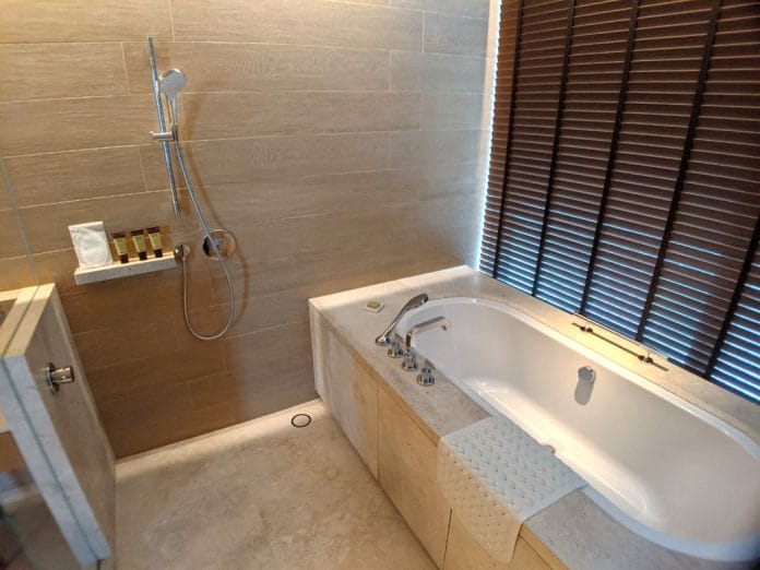 Andaz Singapore Studio Suite bathroom