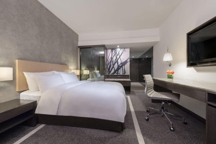 Superior Room, Gateway Hotel Hong Kong