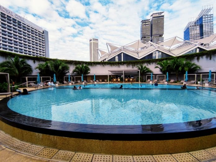 Pan Pacific Singapore swimming pool