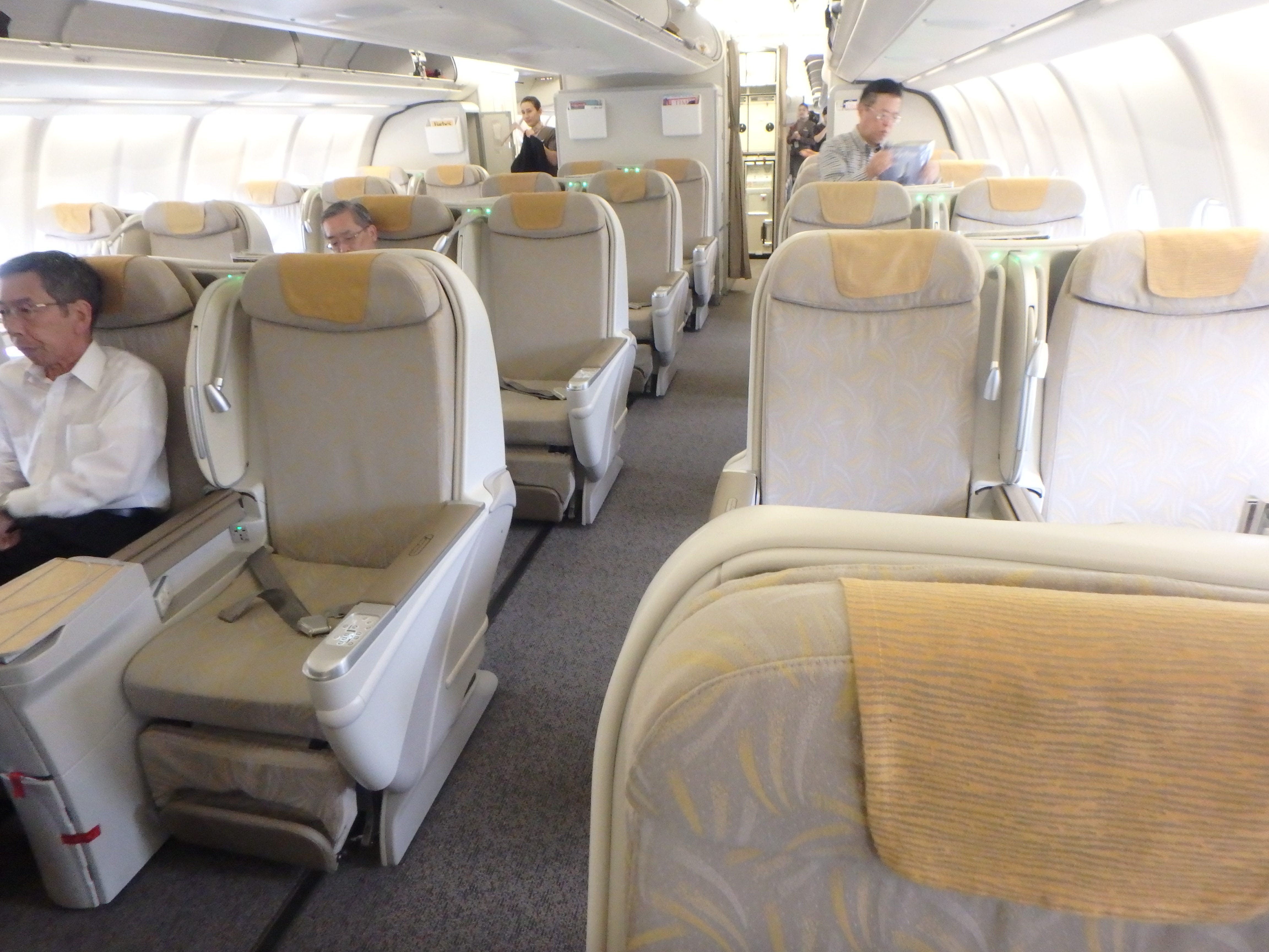 Review: Asiana A330 Business Class Tokyo Narita To Seoul | The Milelion