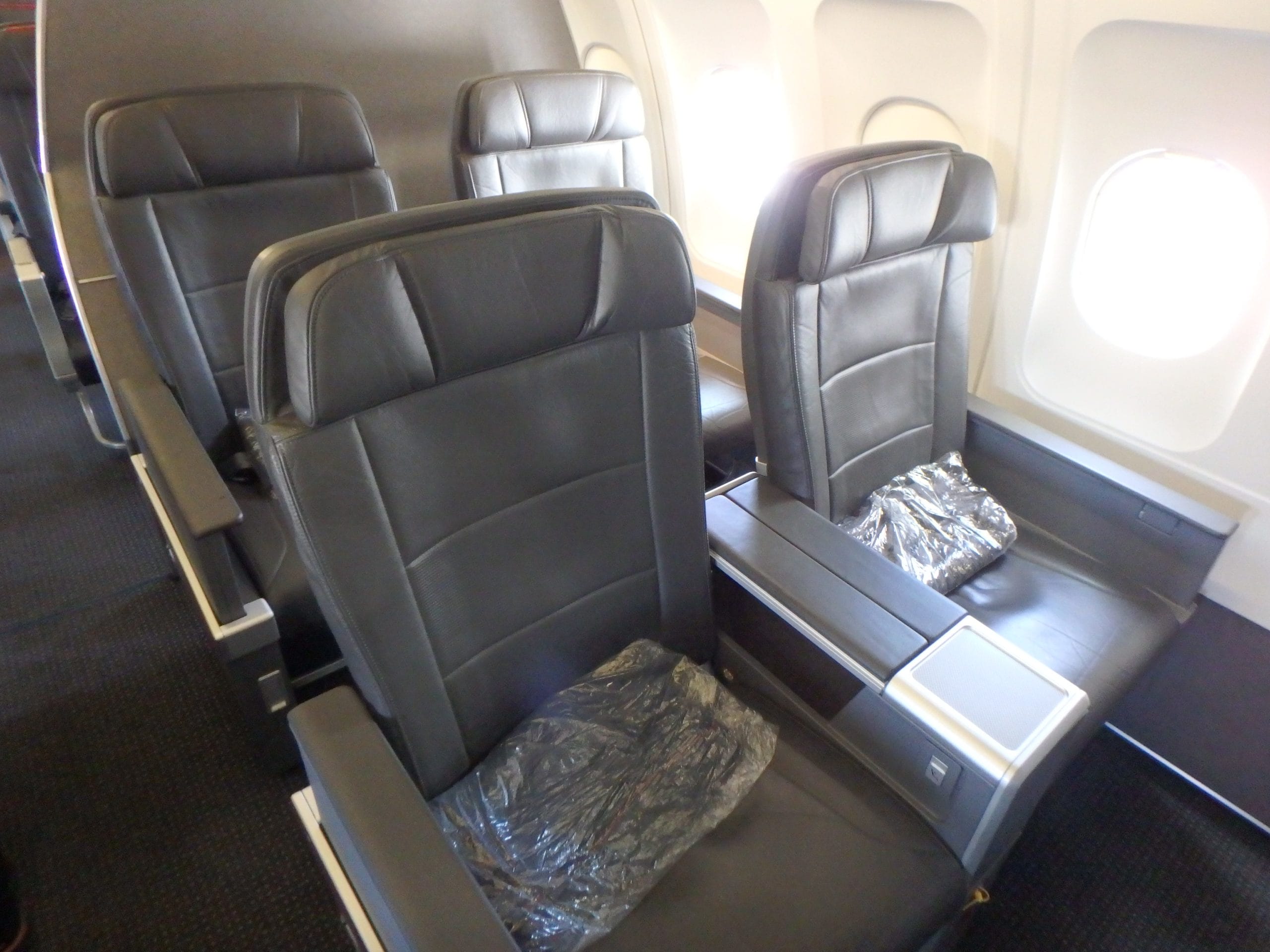 Review: American Airlines domestic first class experience - The MileLion