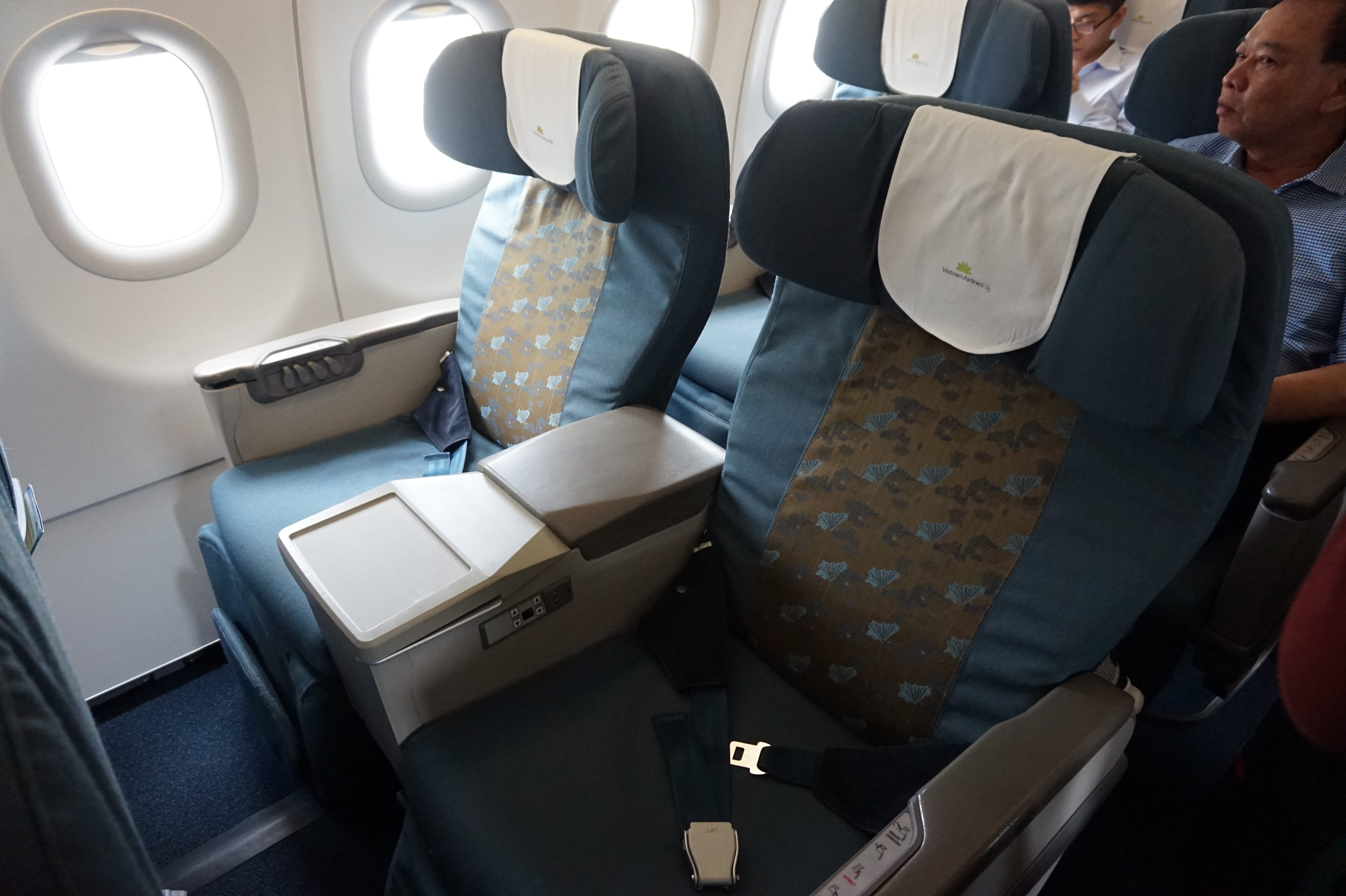 Review Vietnam Airlines A321 Economy Class Singapore to Hanoi The MileLion
