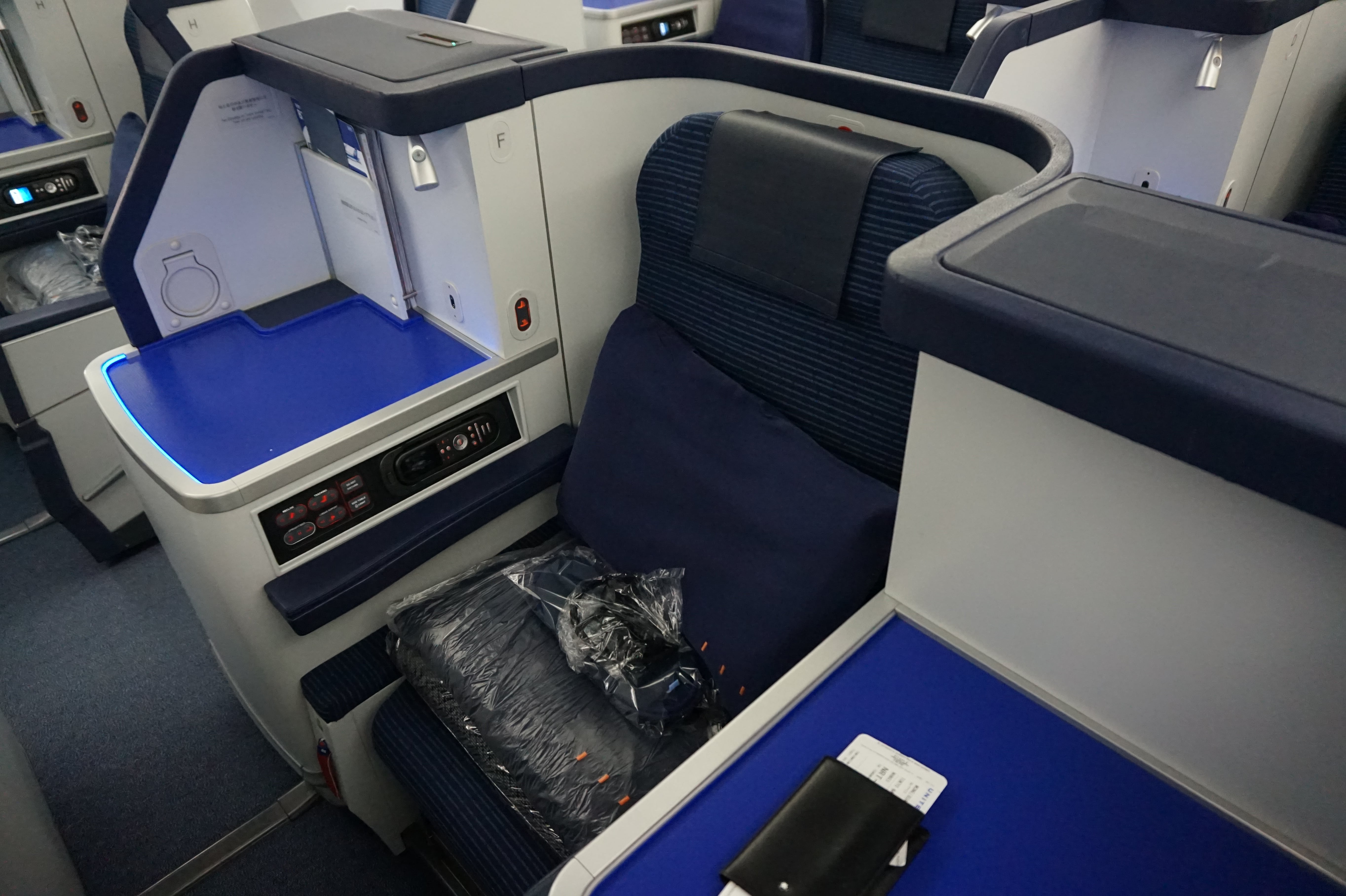 Review: ANA B787 Business Class Tokyo Narita to Singapore | The Milelion