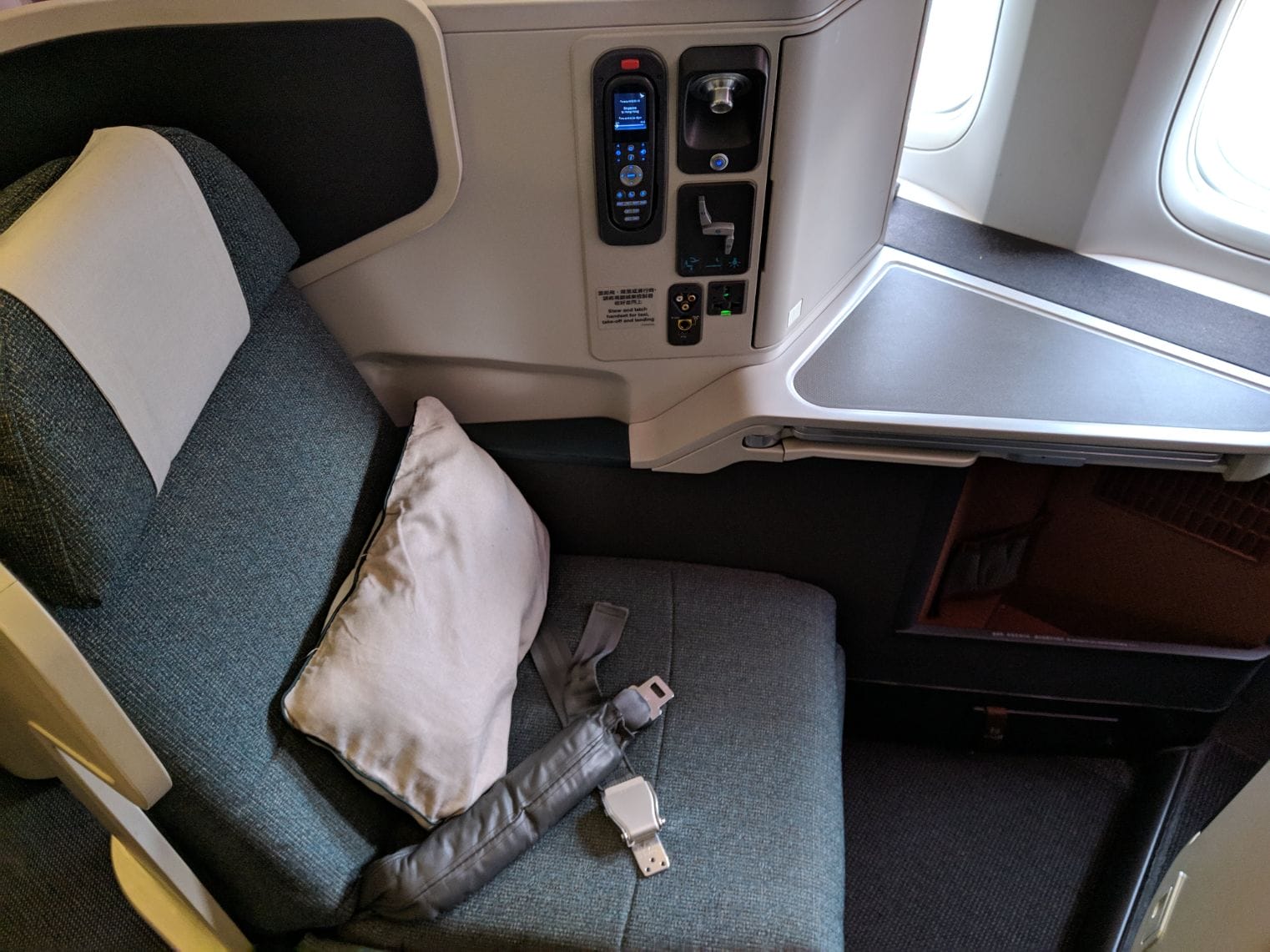 Review: Cathay Pacific B777-300ER Business Class Singapore – Hong Kong ...