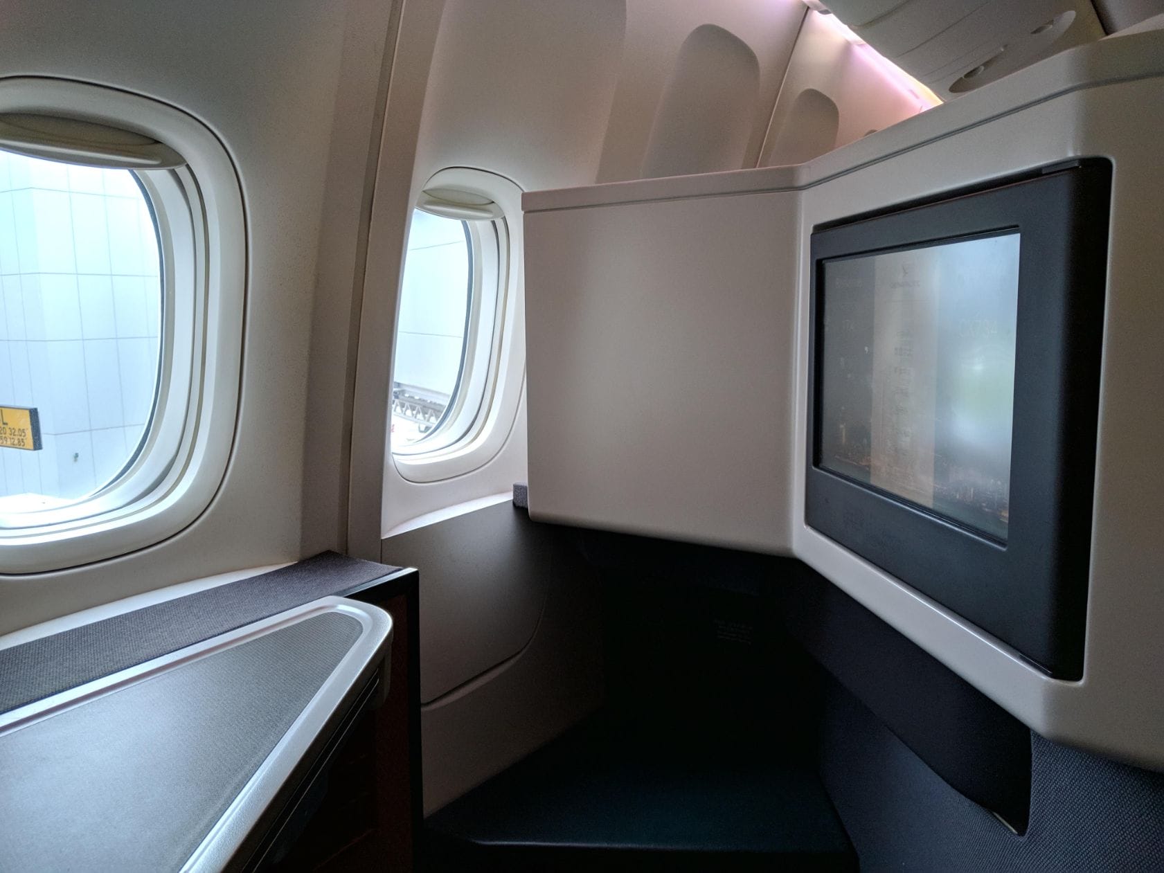 Review: Cathay Pacific B777-300ER Business Class Singapore – Hong Kong ...