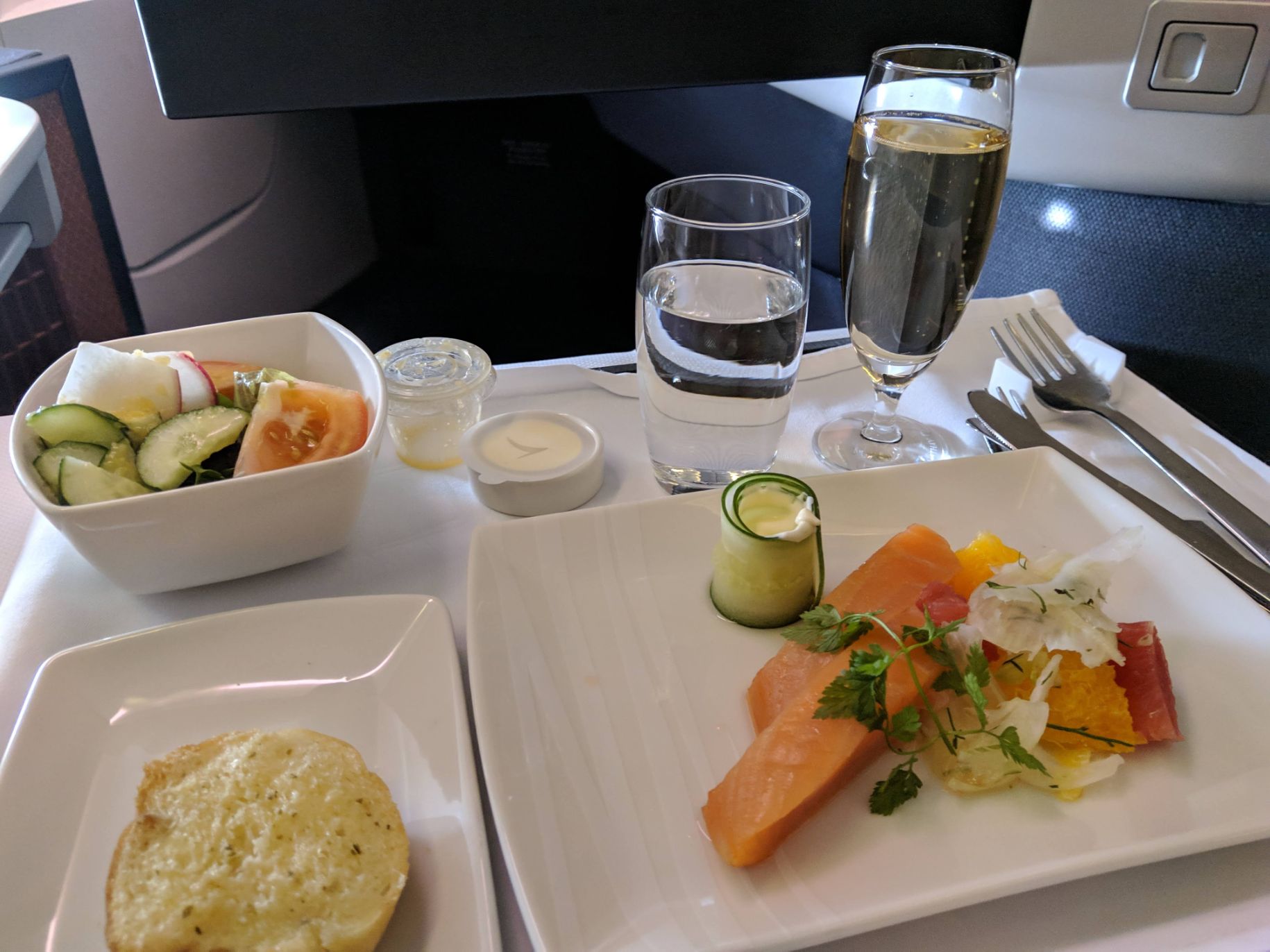 Review: Cathay Pacific B777-300ER Business Class Singapore – Hong Kong ...
