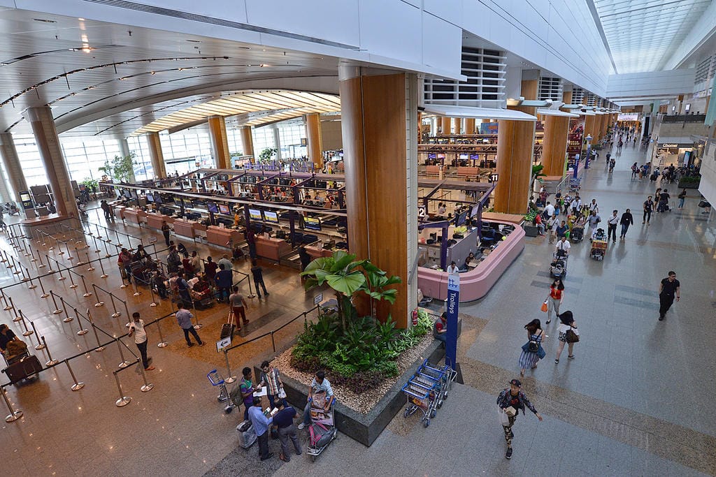 File:Singapore Changi Airport, Terminal 1, Departure Hall 3, Dec 05.JPG -  Wikipedia