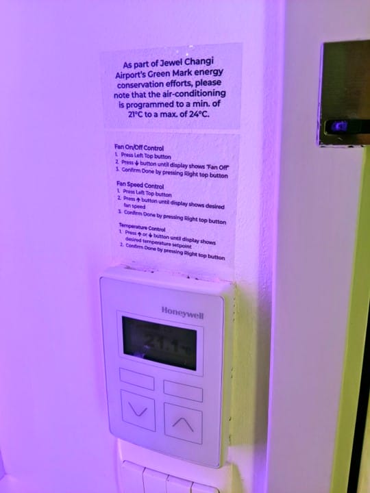 YOTELAir Changi Premium Queen Room- Thermostat