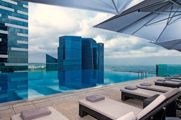 Westin Singapore swimming pool