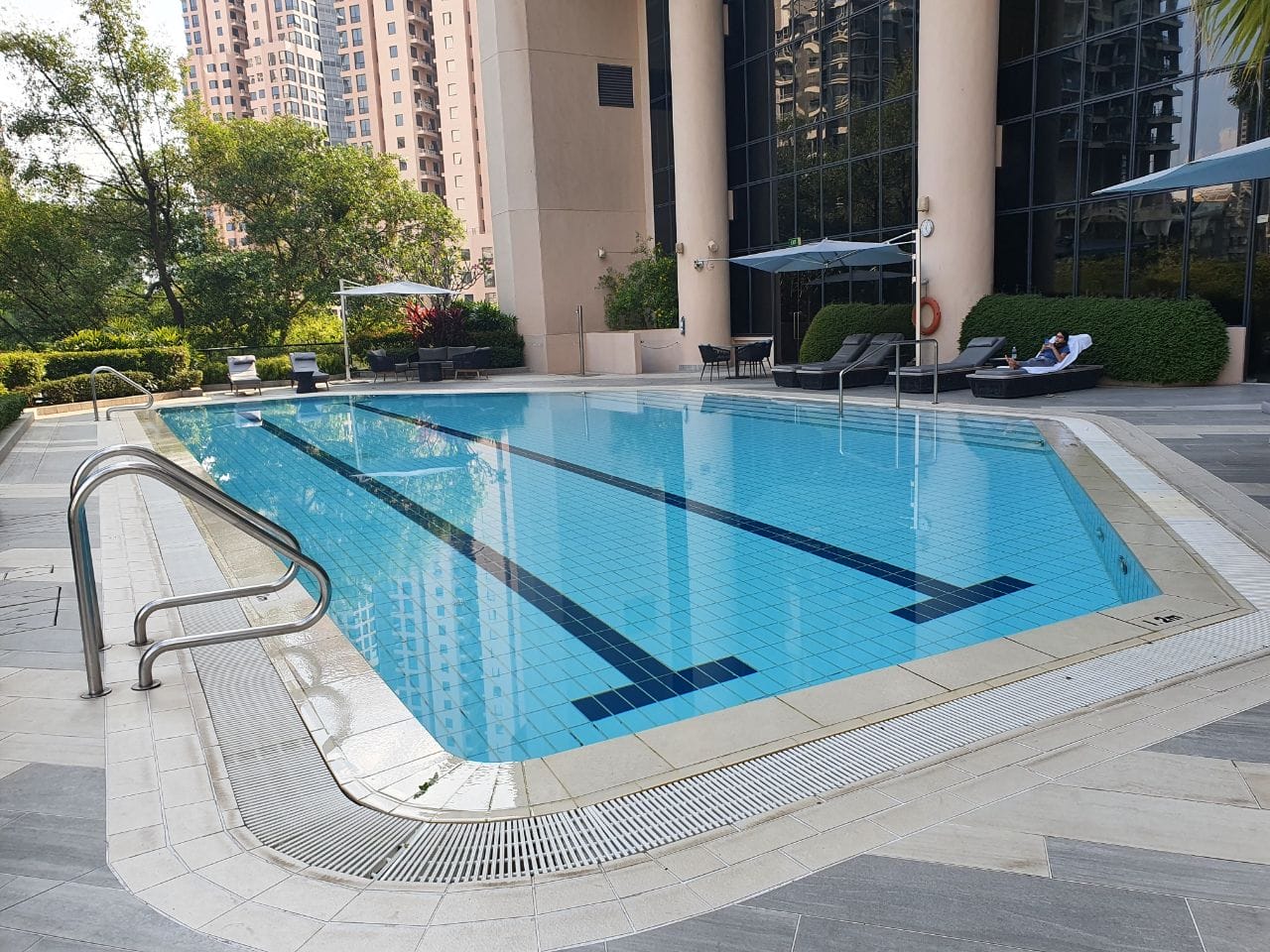 Four Seasons Singapore level 3 swimming pool