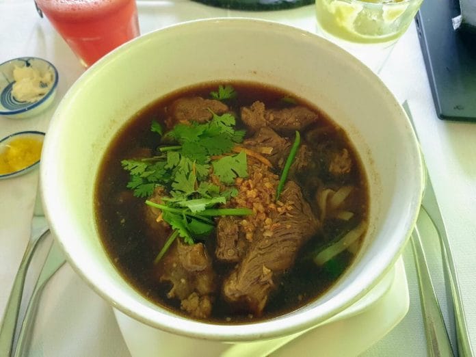 Beef kway teow soup