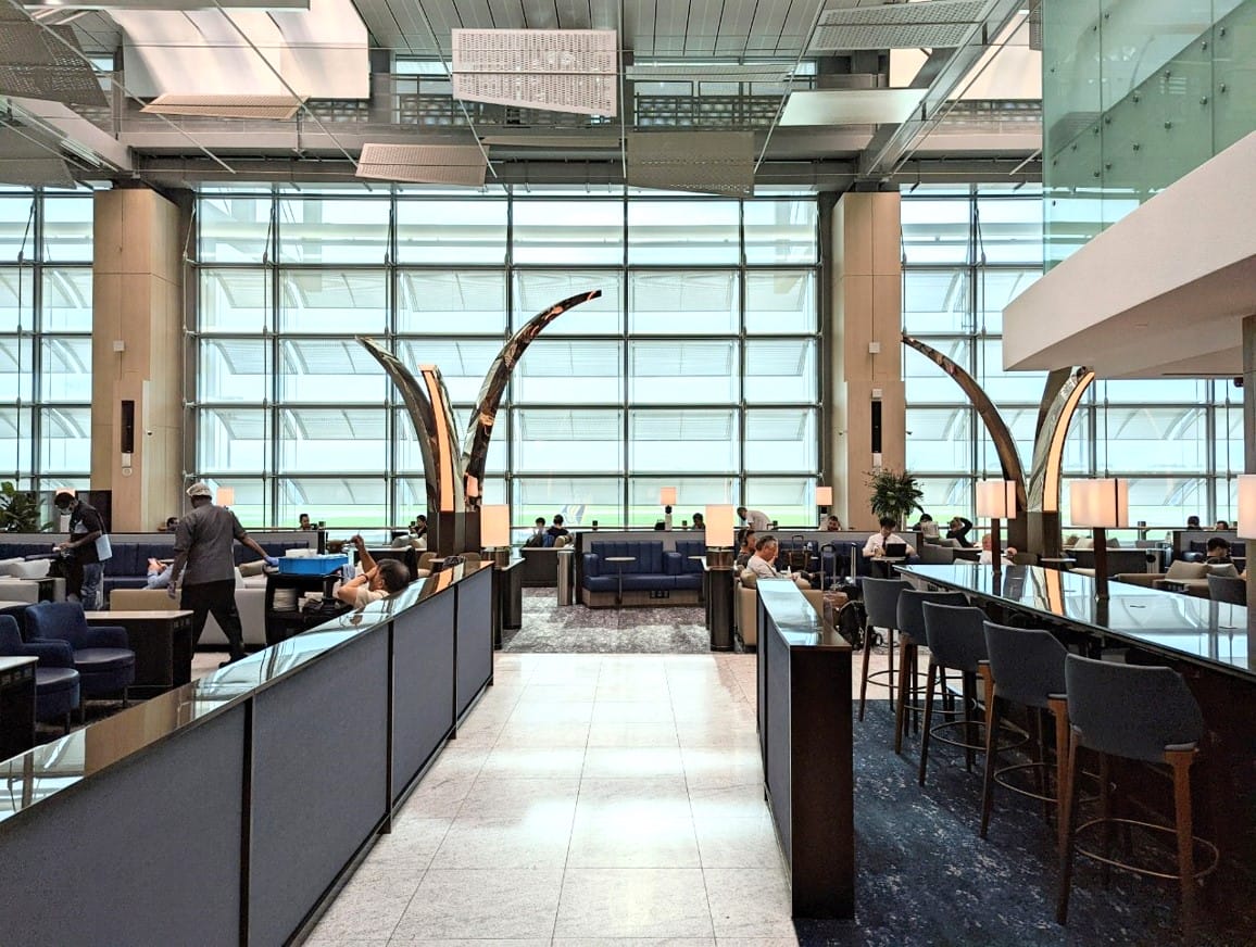 Review: KrisFlyer Gold Lounge Singapore Changi Terminal 3 - The MileLion