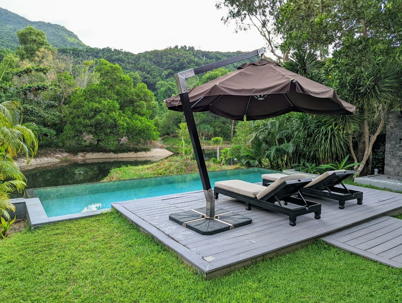 Review Banyan Tree Lang Co The Milelion