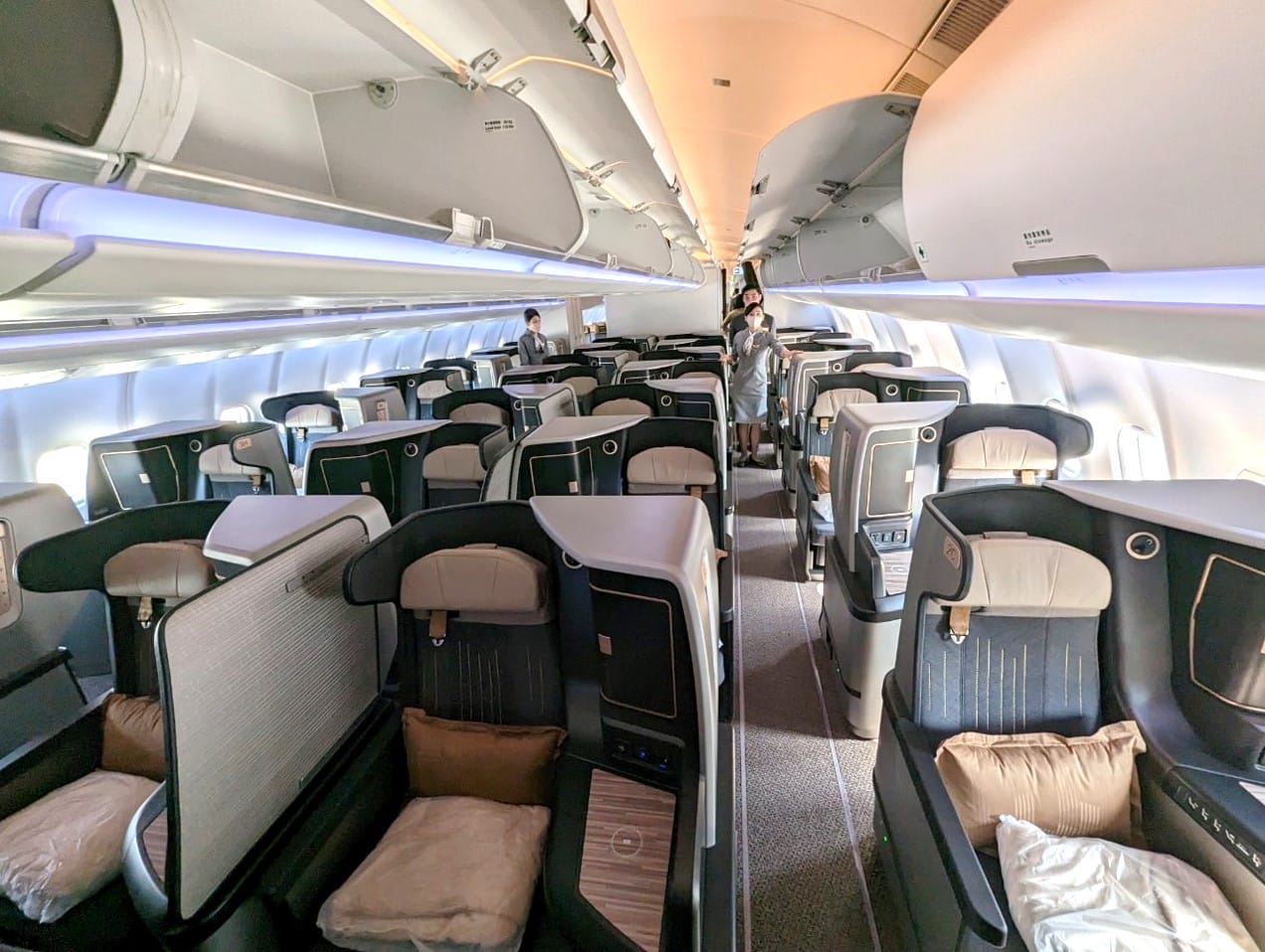 Review: STARLUX Airlines A330neo Business Class (KIX-TPE) - The MileLion